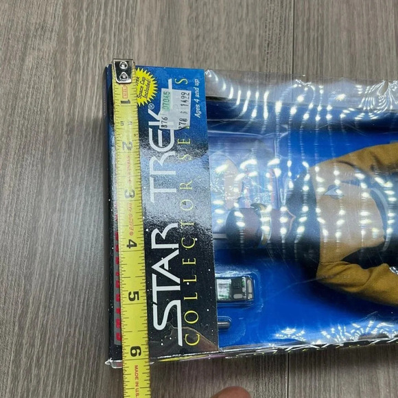 Star Trek Collector Series Lt Cdr. Geordi La Forge Starfleet Edition-Playmates - Picture 7 of 9